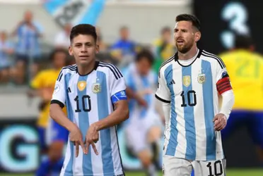 El astro argentino parece haber encontrado un pupilo de su misma nacionalidad y, al igual que le pasó a él con Maradona, ya empiezan a hacer goles similares