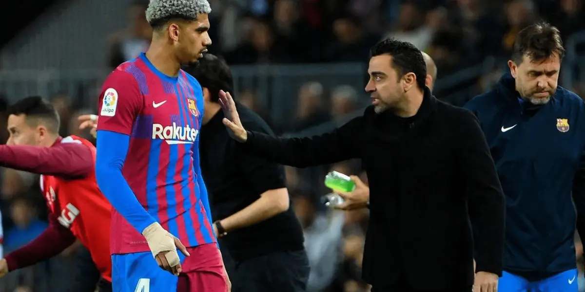 El defensor charrúa se confesó ante un medio acerca del lugar que ocupa en el equipo y no lo prefiere para nada