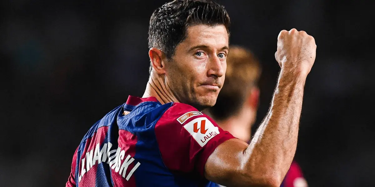 El delantero polaco ha sido vital para la remontada del Barça que coronó Cancelo, a pesar de no haber jugado su mejor partido