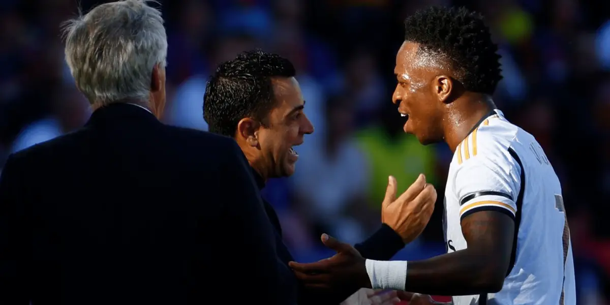 El entrenador culé se cruzó con el extremo brasileño que reclamaba una falta inexistente