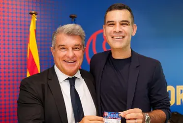 El entrenador del Barça Athletic está muy pendiente de la recuperación de los dos mediocampistas, para el beneficio de su propio equipo