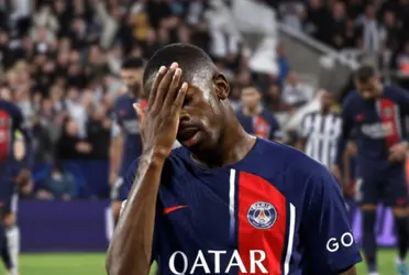 El extremos francés traicionó a todos en la plantilla y se marchó al elenco parisino para ser humillado por el Newcastle