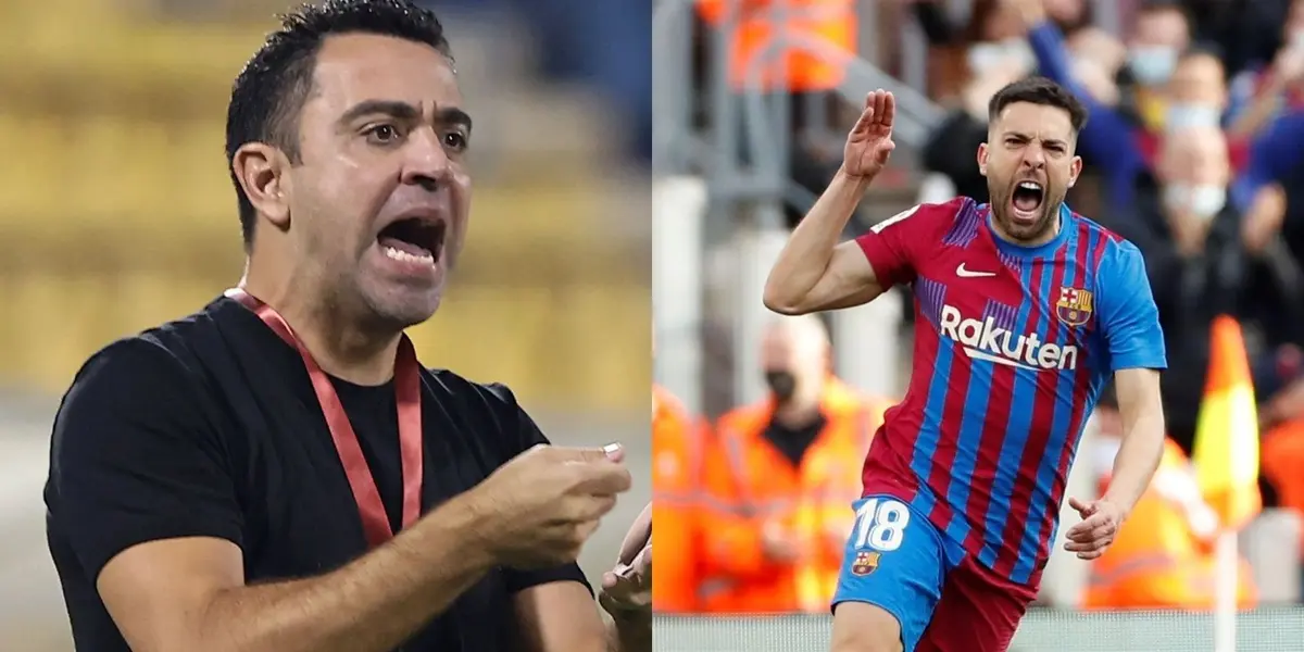 El histórico lateral izquierdo le dio un pequeño palo al entrenador culé en su ceremonia