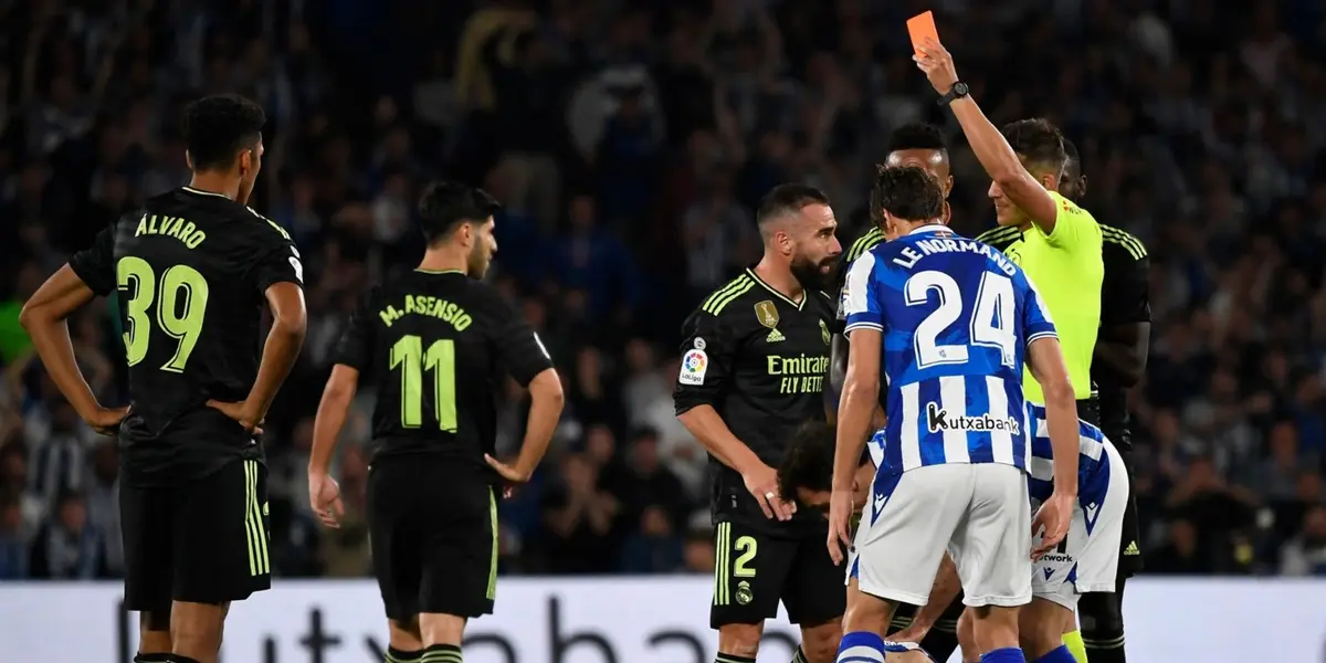 El lateral español del Real Madrid se fue expulsado y realizó gestos que deberían acarrear sanciónes