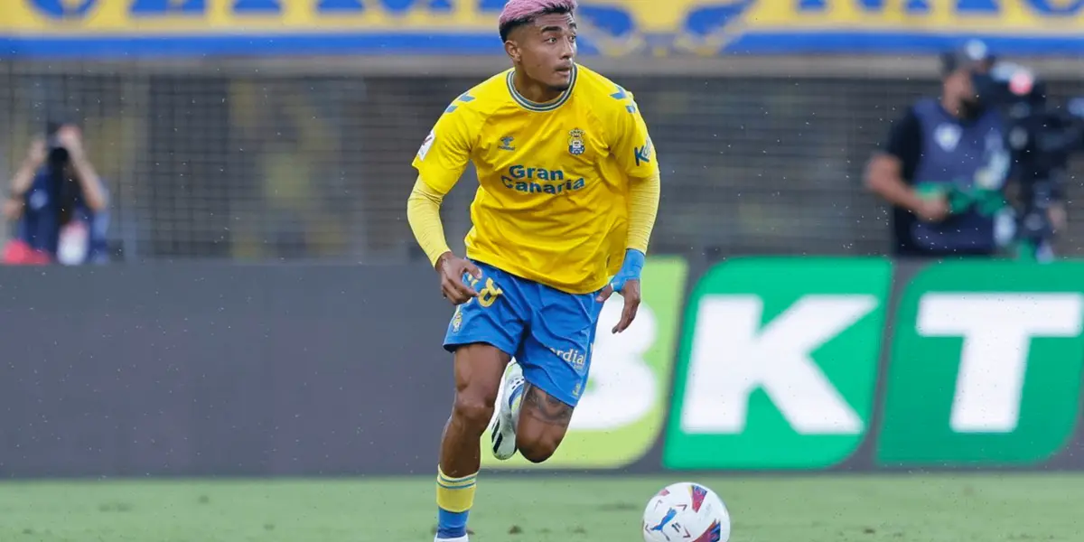 El lateral mexicano ha sido uno de los puntos fuertes en Las Palmas y hasta se comió a Vinicius cuando ingresó