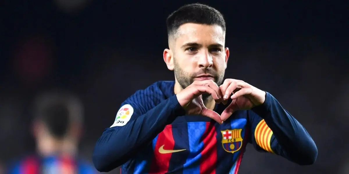 El lateral zurdo se encuentra muy contento en el Barça y desearía renovar su contrato con el club