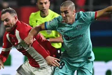 El mediocampista del Barça está cerrando un partido realmente nefasto y ha salido en la foto de los dos goles concedidos