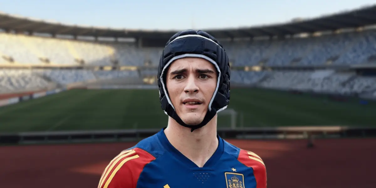 El mediocampista del Barça se ha entrenador con un casco todos estos días y jugaría con él ante Georgia por precaución