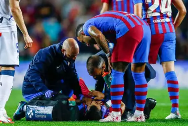 Este jugador es muy recordado por los aficionados de ambos equipos ya que en un encuentro entre el Barça y el Alavés casi pierde la vida en el campo