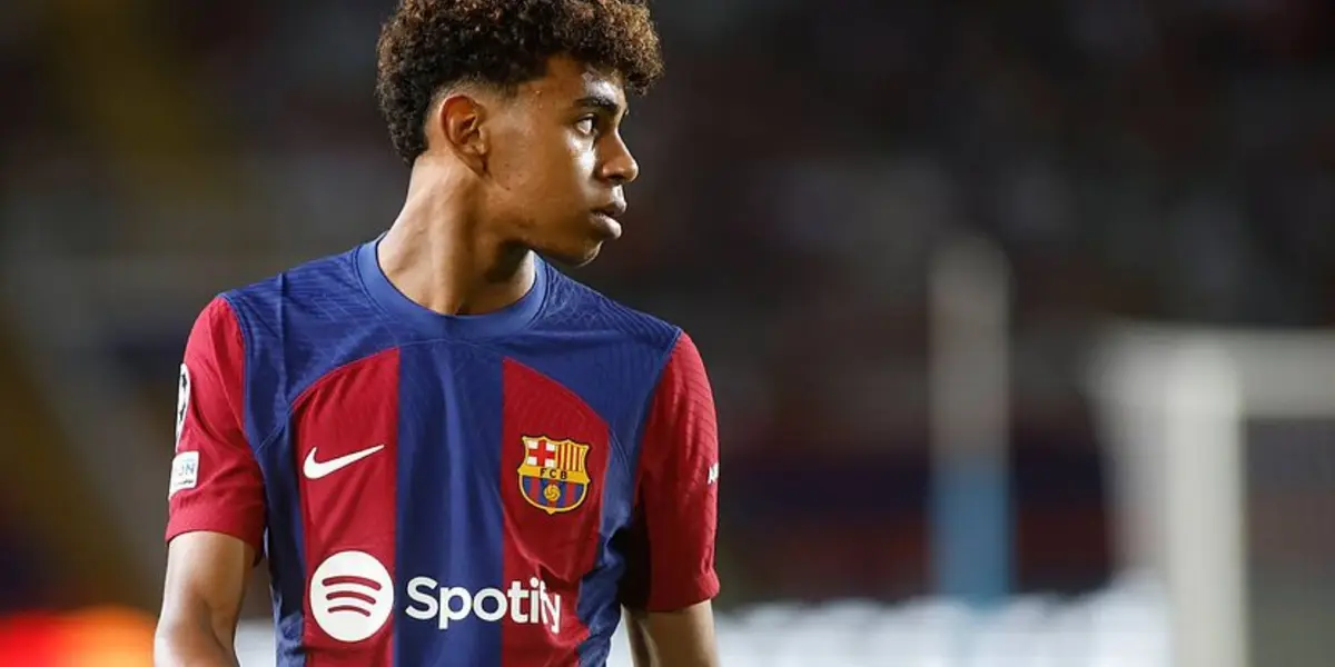 Lamine Yamal en la un partido con el FC Barcelona