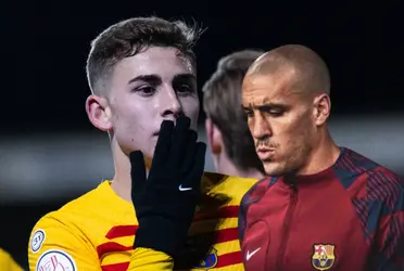 Mientras el Barça gana ante el Barbastro por Fermín López, Oriol Romeu casi lo lesiona